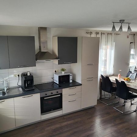 Apartmani Manda Omišalj Eksteriør bilde