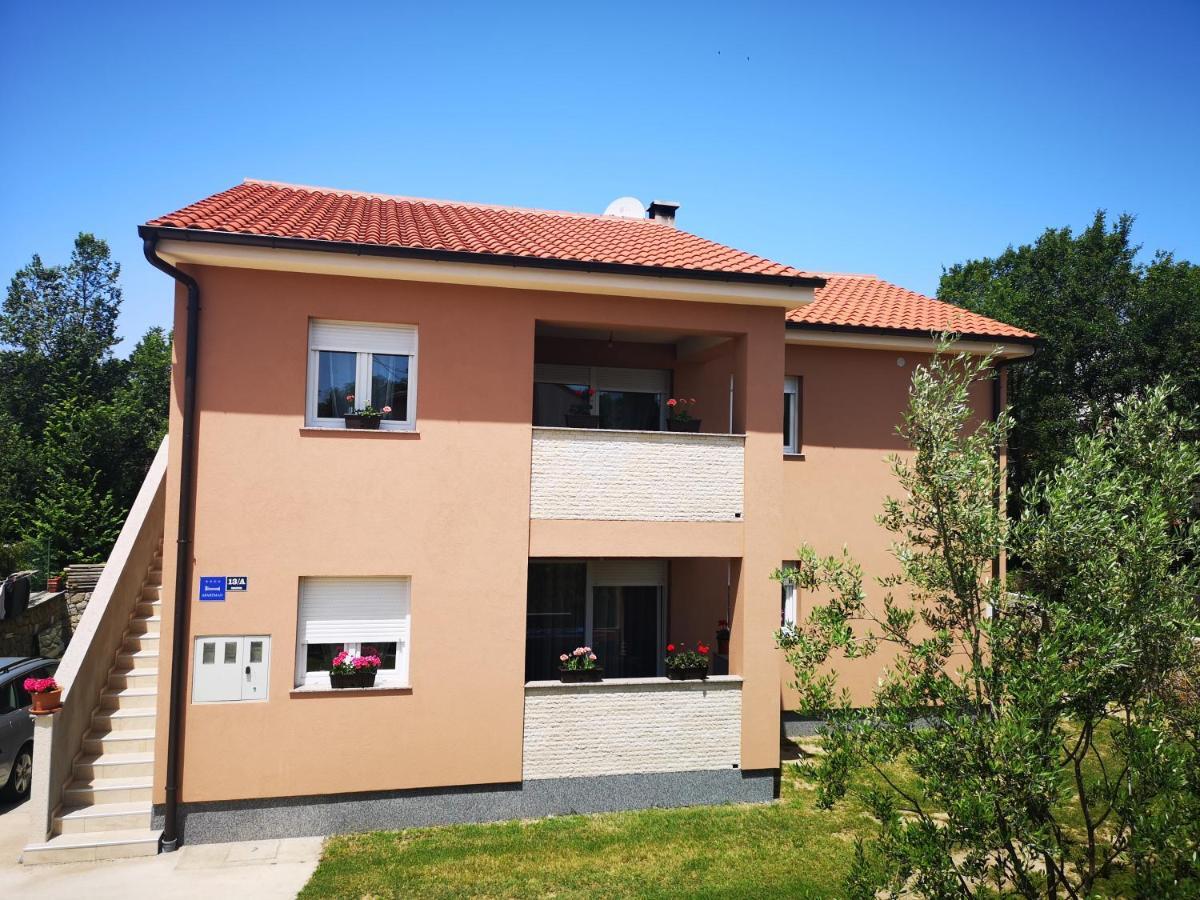 Apartmani Manda Omišalj Eksteriør bilde