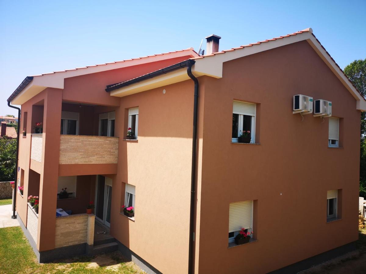 Apartmani Manda Omišalj Eksteriør bilde