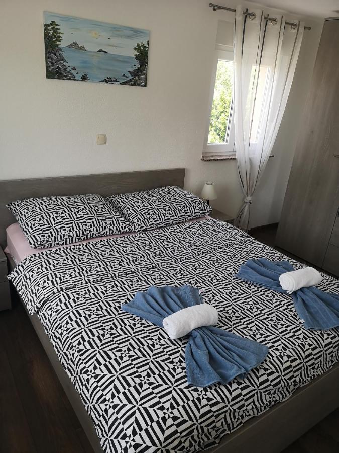 Apartmani Manda Omišalj Eksteriør bilde